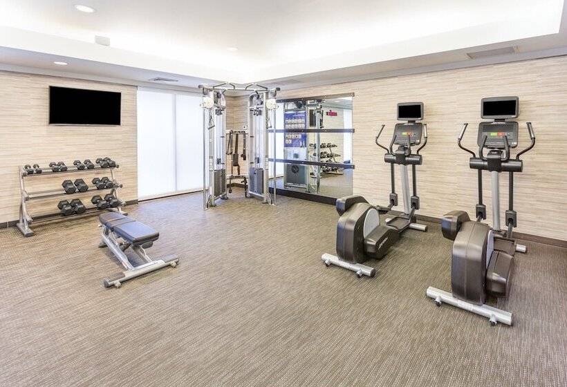 Отель Courtyard By Marriott Rocky Mount