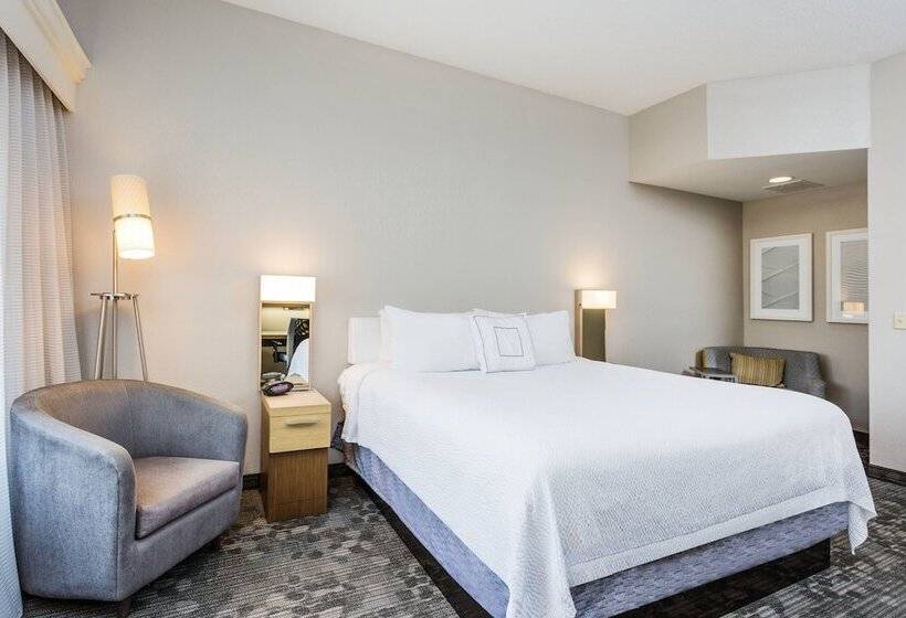 Отель Courtyard By Marriott Rocky Mount