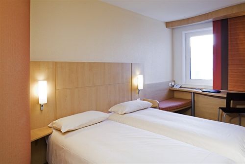 בית מלון כפרי Ibis Gloucester