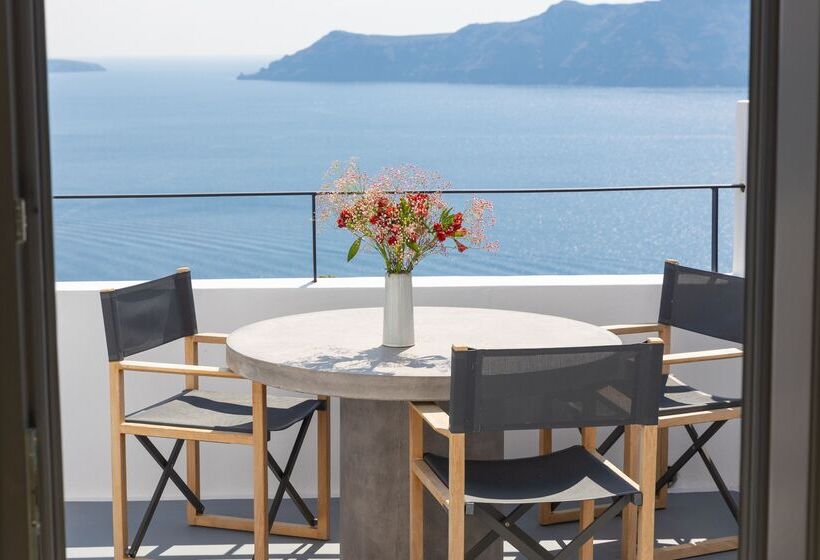 هتل Ikies Santorini