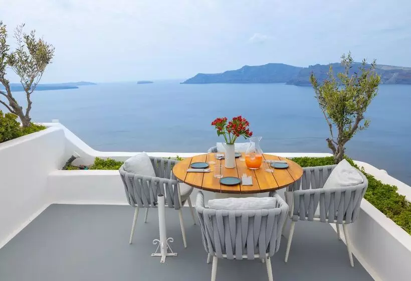 هتل Ikies Santorini