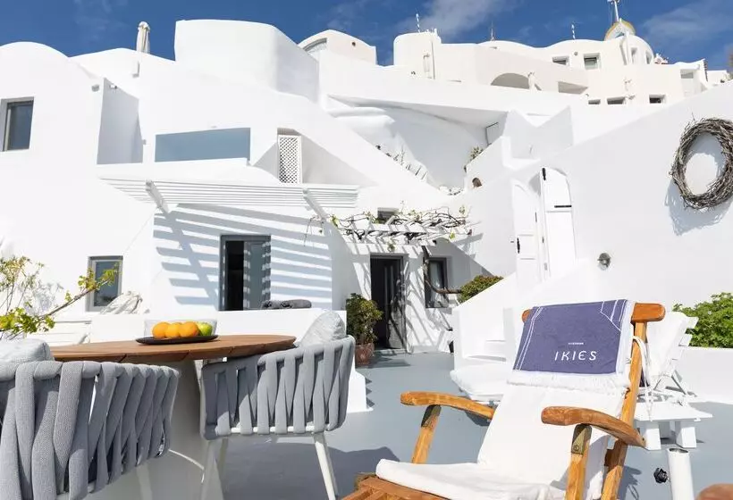 هتل Ikies Santorini