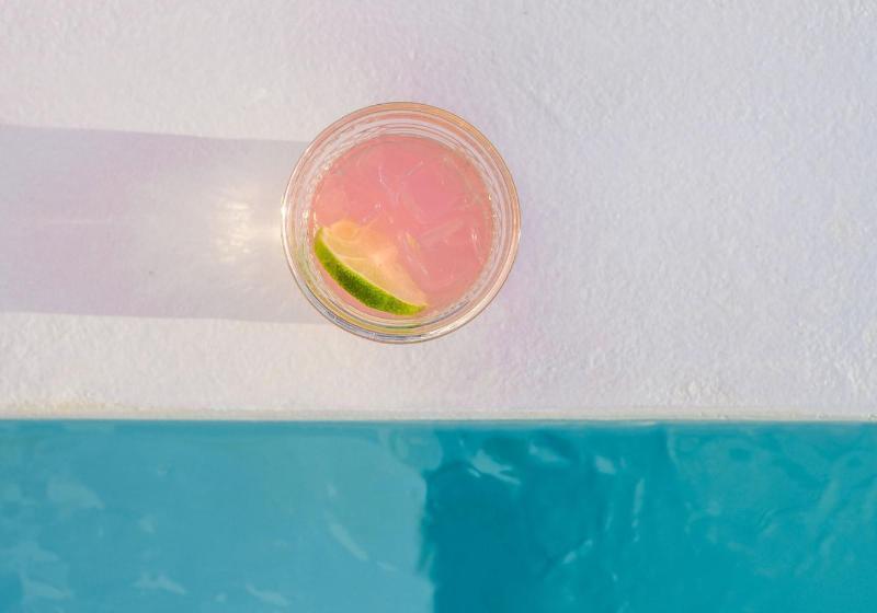 هتل Ikies Santorini