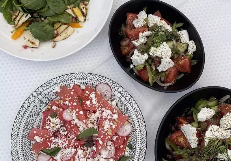 هتل Ikies Santorini