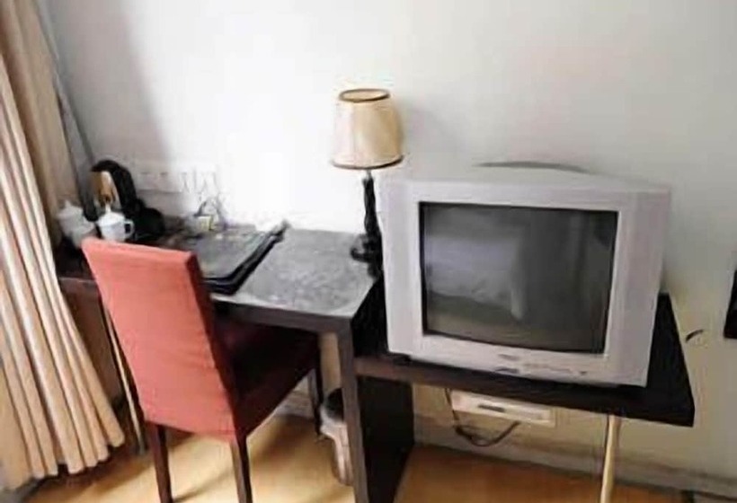 Otel Jinjiang Inn Style Shanghai Nanjing Road Fujian Middle Road