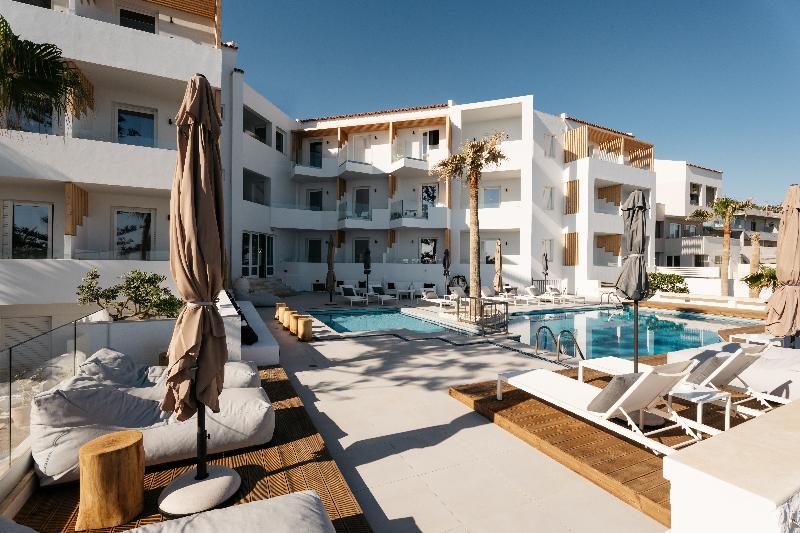 בית מלון כפרי Petradi Beach Lounge