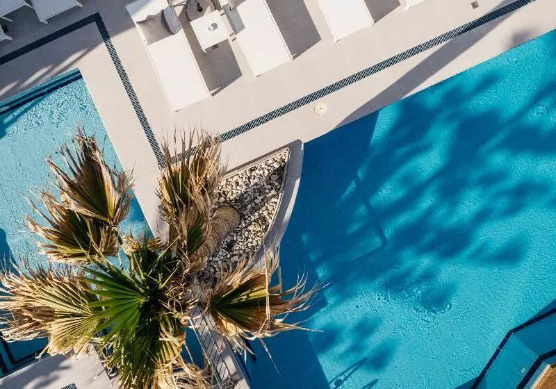 ホテル Petradi Beach Lounge