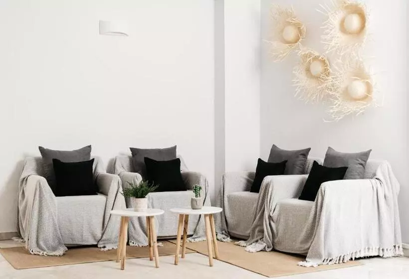 ホテル Petradi Beach Lounge