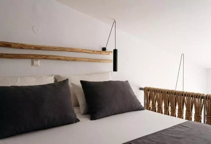 ホテル Petradi Beach Lounge