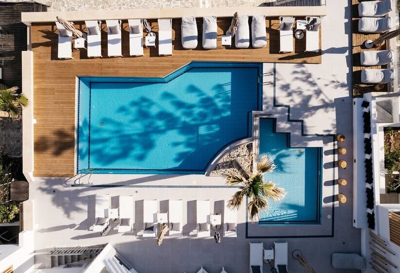 בית מלון כפרי Petradi Beach Lounge