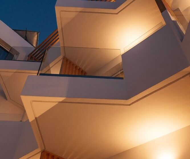 בית מלון כפרי Petradi Beach Lounge