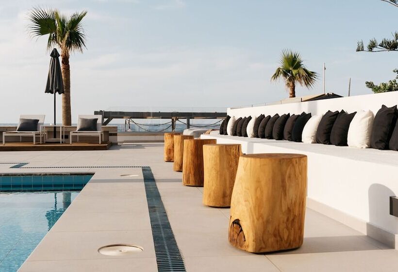 בית מלון כפרי Petradi Beach Lounge