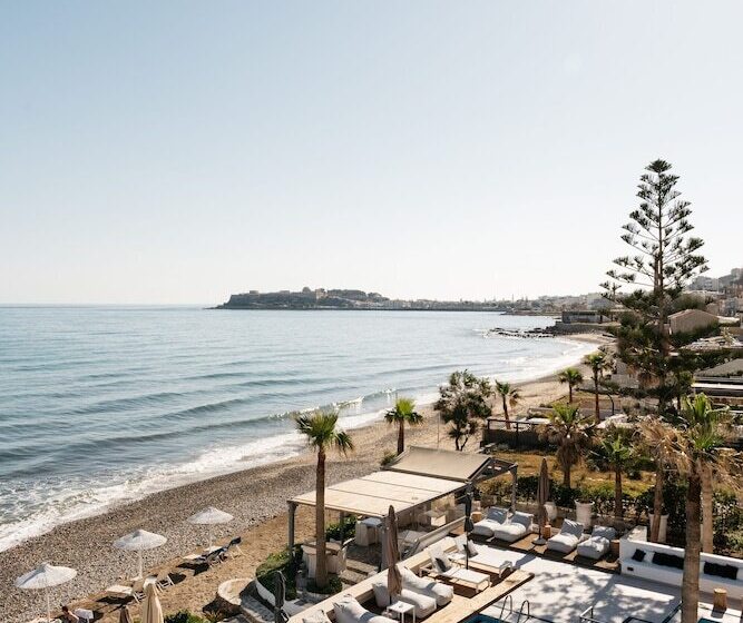 בית מלון כפרי Petradi Beach Lounge