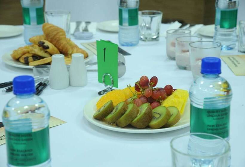 Quality Hotel Lincoln Green