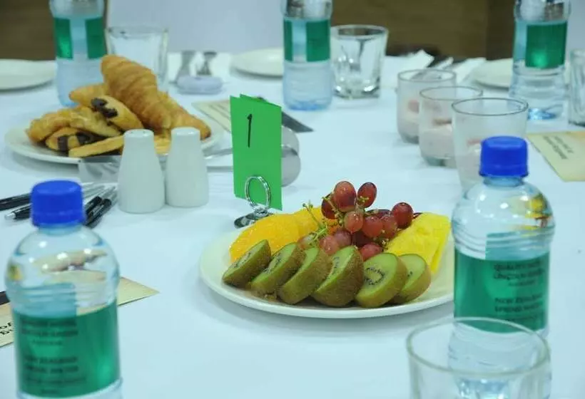 Quality Hotel Lincoln Green