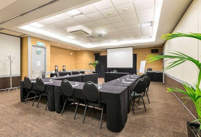 Quality Hotel Lincoln Green