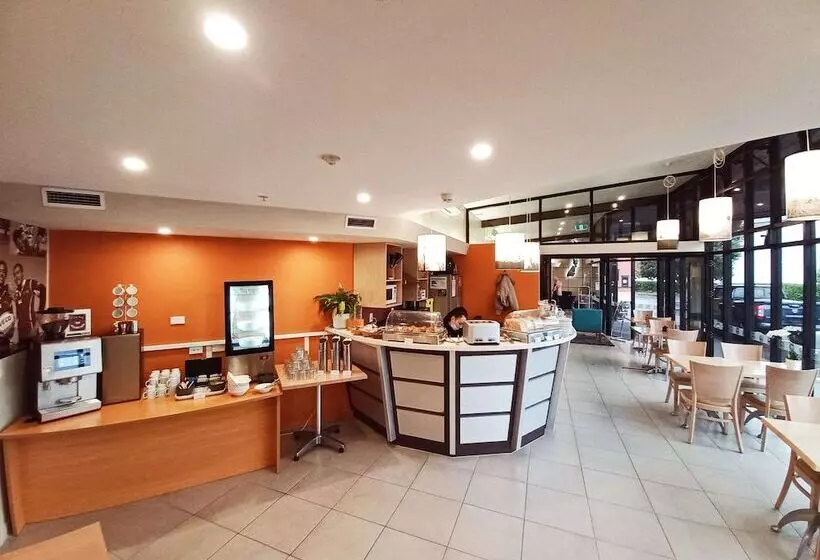 Quality Hotel Lincoln Green