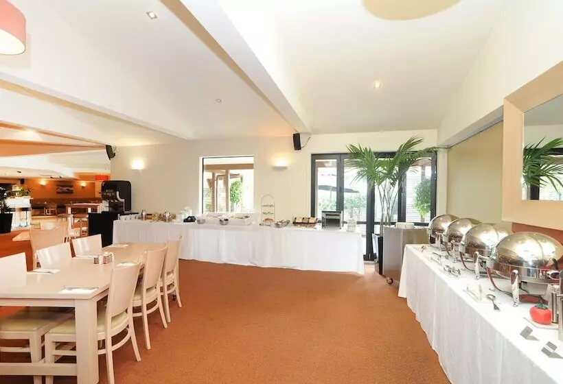 Quality Hotel Lincoln Green