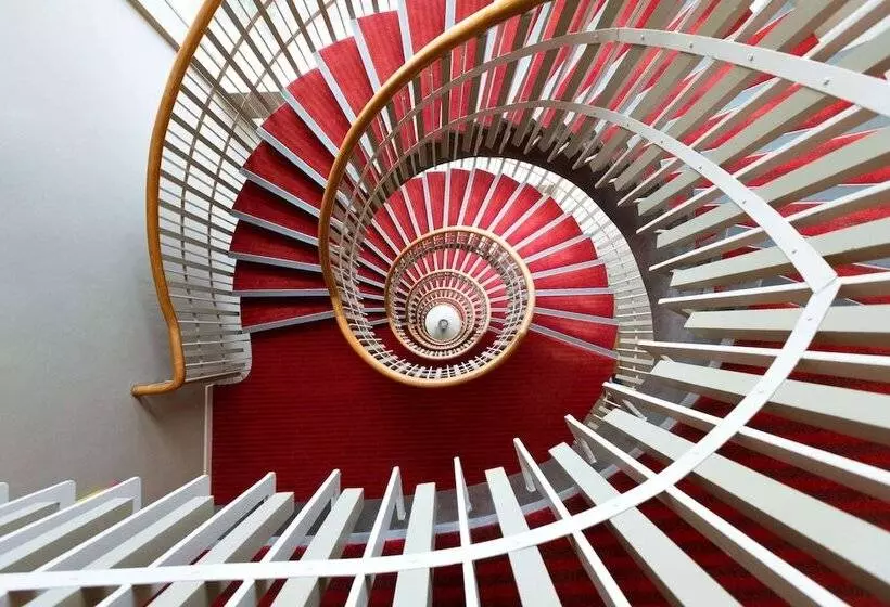 هتل Ramada Encore Leicester City Centre