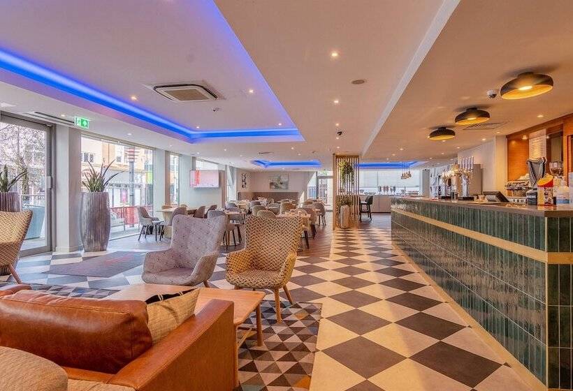 فندق Ramada Encore Leicester City Centre