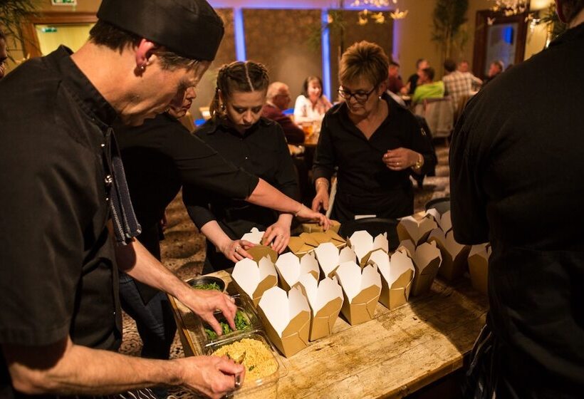 בית מלון כפרי Royal Oak