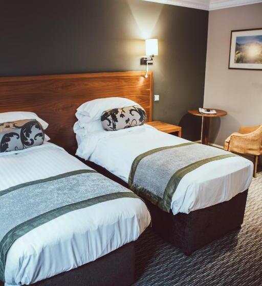 בית מלון כפרי Royal Oak