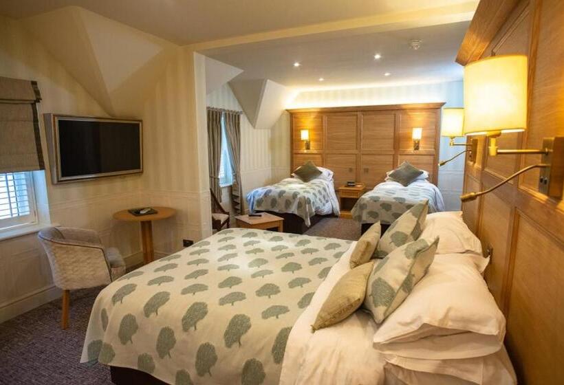 בית מלון כפרי Royal Oak