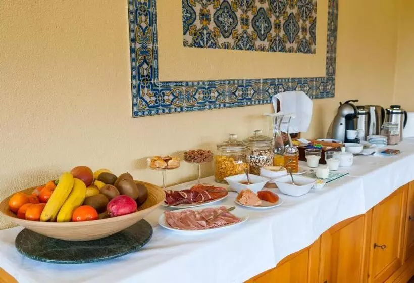 فندق ريفى Hospedaria Do Convento D Aguiar  Turismo De Habitacao