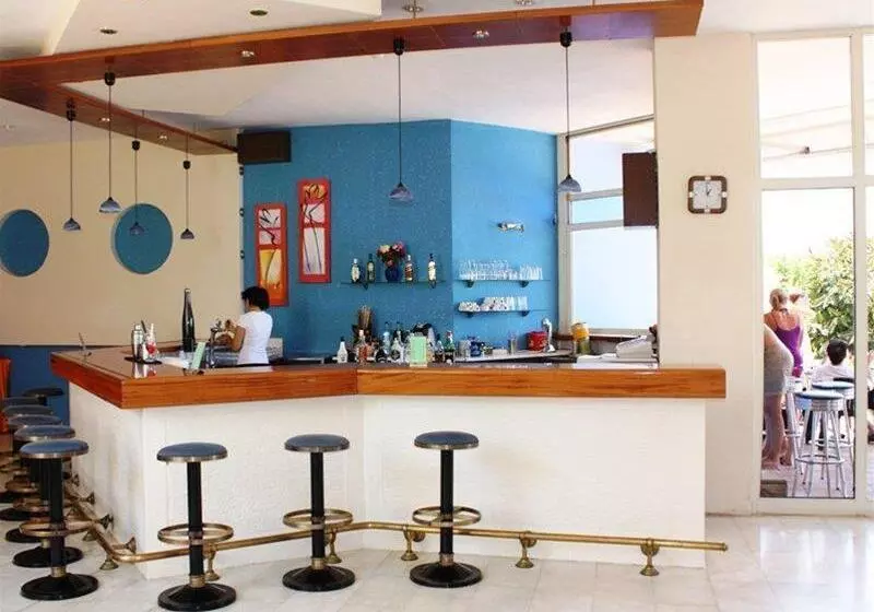 Отель Scaleta Beach