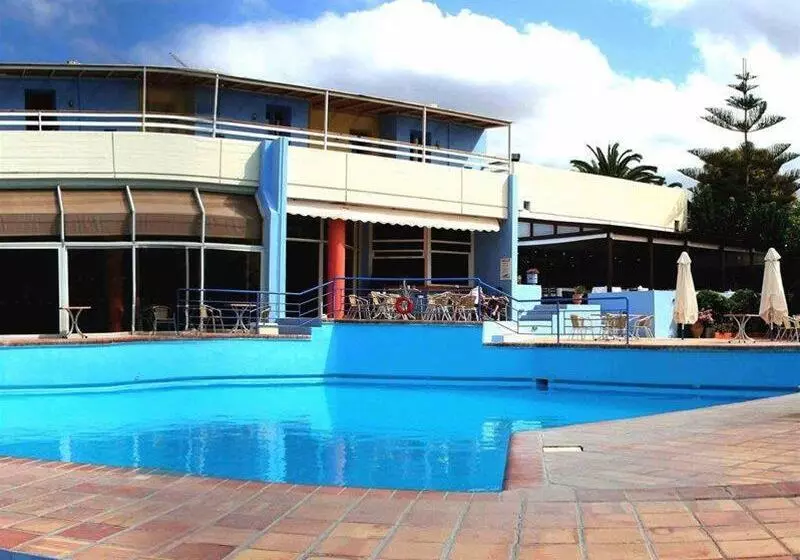 Отель Scaleta Beach