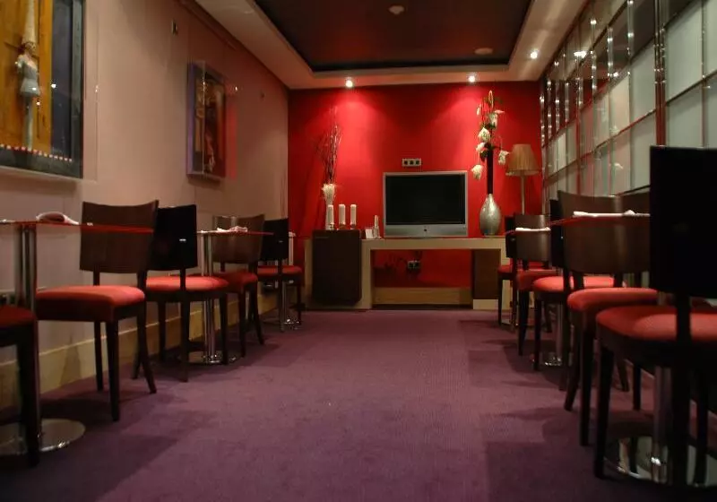 فندق Washington Parquesol Suites &