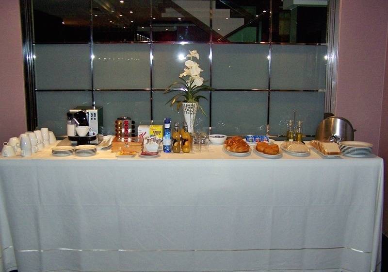 هتل Washington Parquesol Suites &