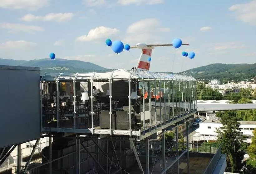 Novapark Flugzeughotel Graz