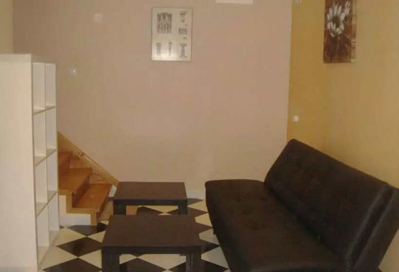 Retkeilymaja Downtown Guest House