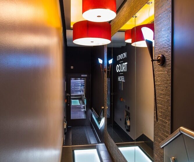 فندق صغير London Court