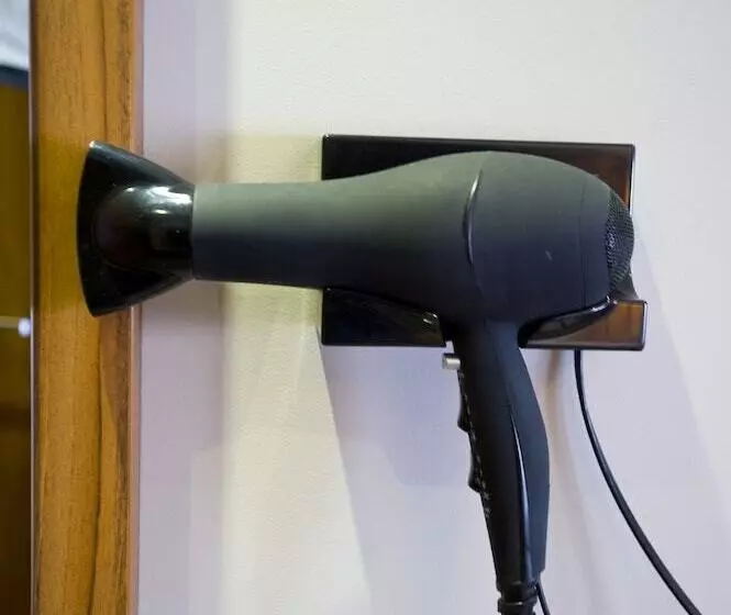 فندق صغير London Court