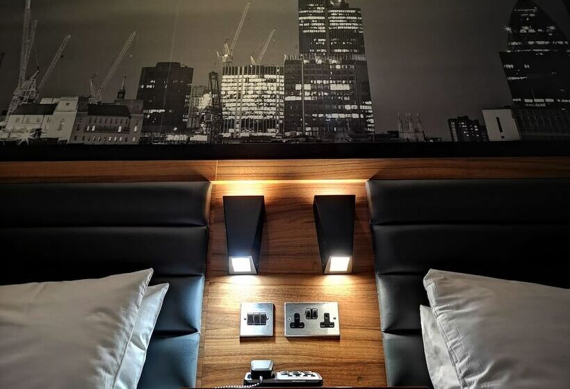 فندق صغير London Court