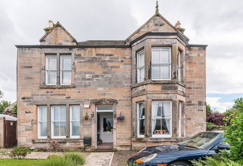 צימר Aynetree Guest House