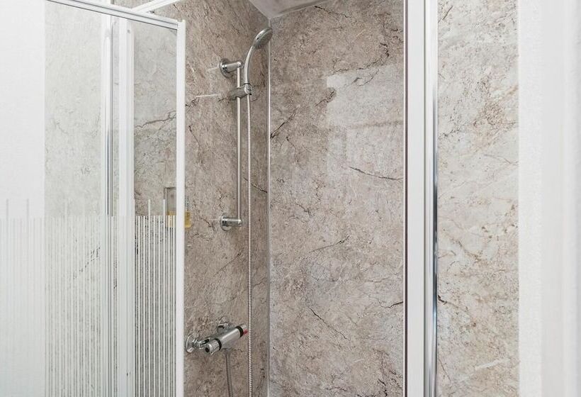 צימר Aynetree Guest House