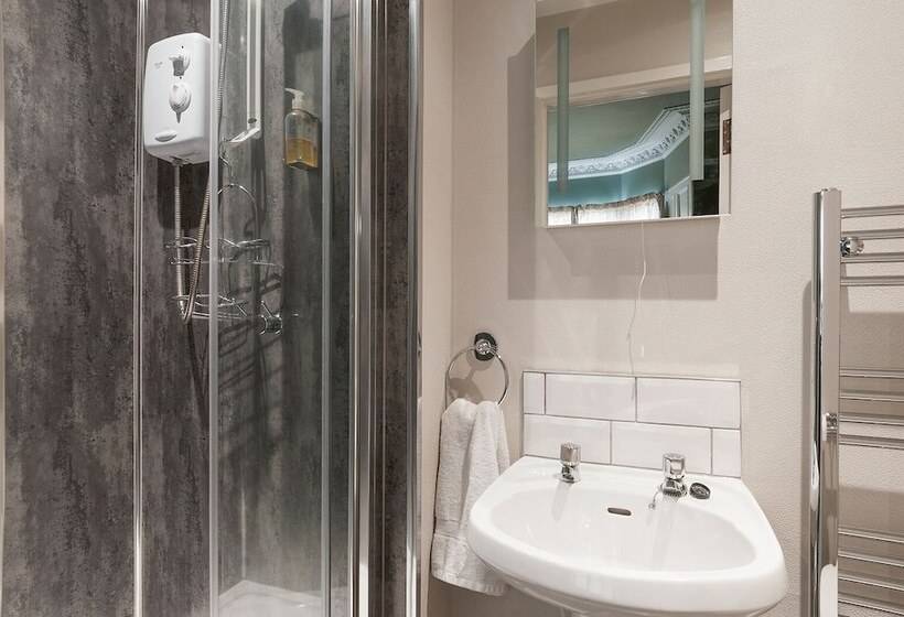 צימר Aynetree Guest House