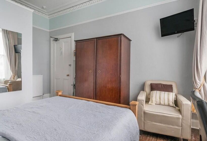 צימר Aynetree Guest House