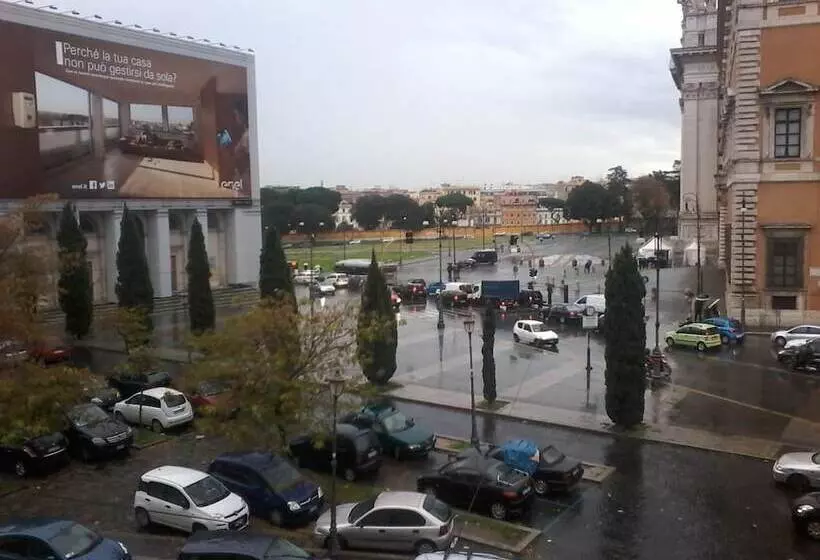 ベッドアンドブレックファースト Bed&Breakfast Happy Holiday