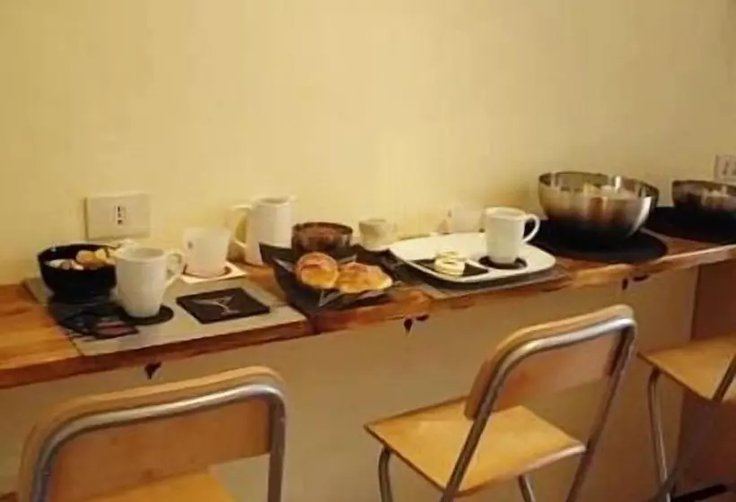 ベッドアンドブレックファースト Bed&Breakfast Happy Holiday