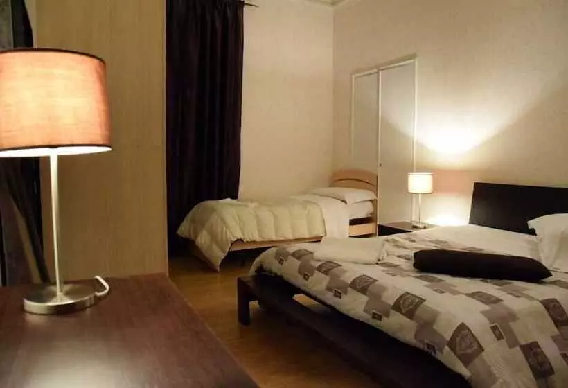 ベッドアンドブレックファースト Bed&Breakfast Happy Holiday