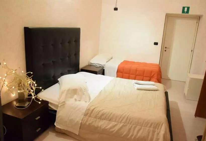 ベッドアンドブレックファースト Bed&Breakfast Happy Holiday