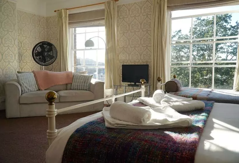 민박 Castle House Guest House