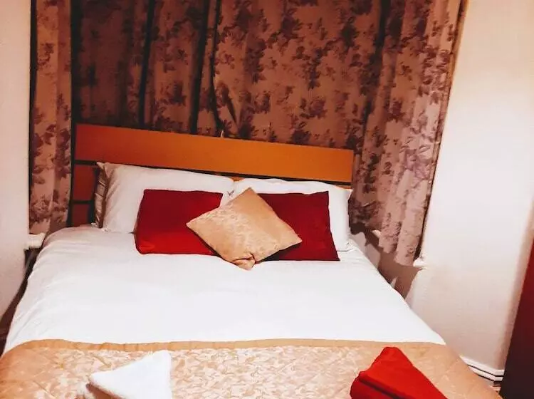 مبيت وإفطار Lark Inn