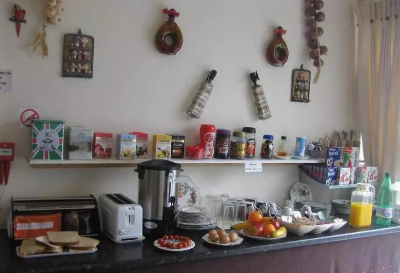 Bed and Breakfast The Handforth Lodge
