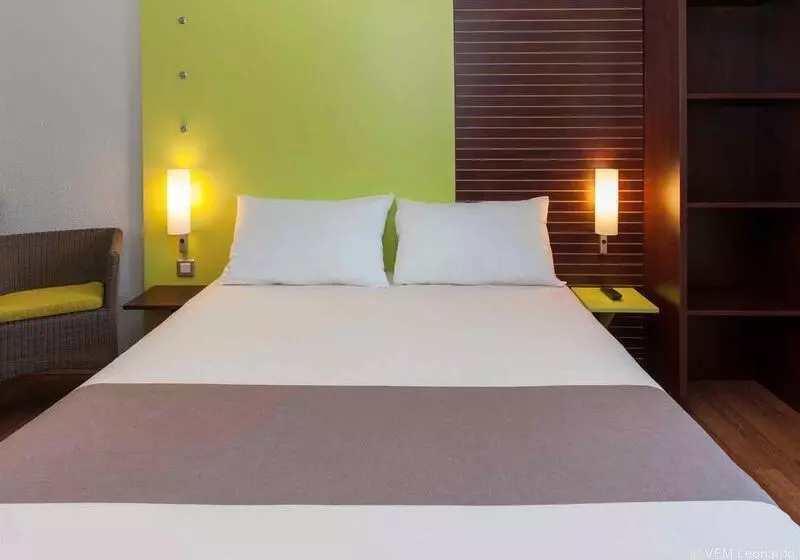 호텔 Ibis Golfe De Sainttropez