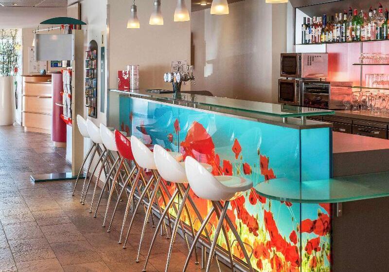 Отель Ibis Golfe De Sainttropez